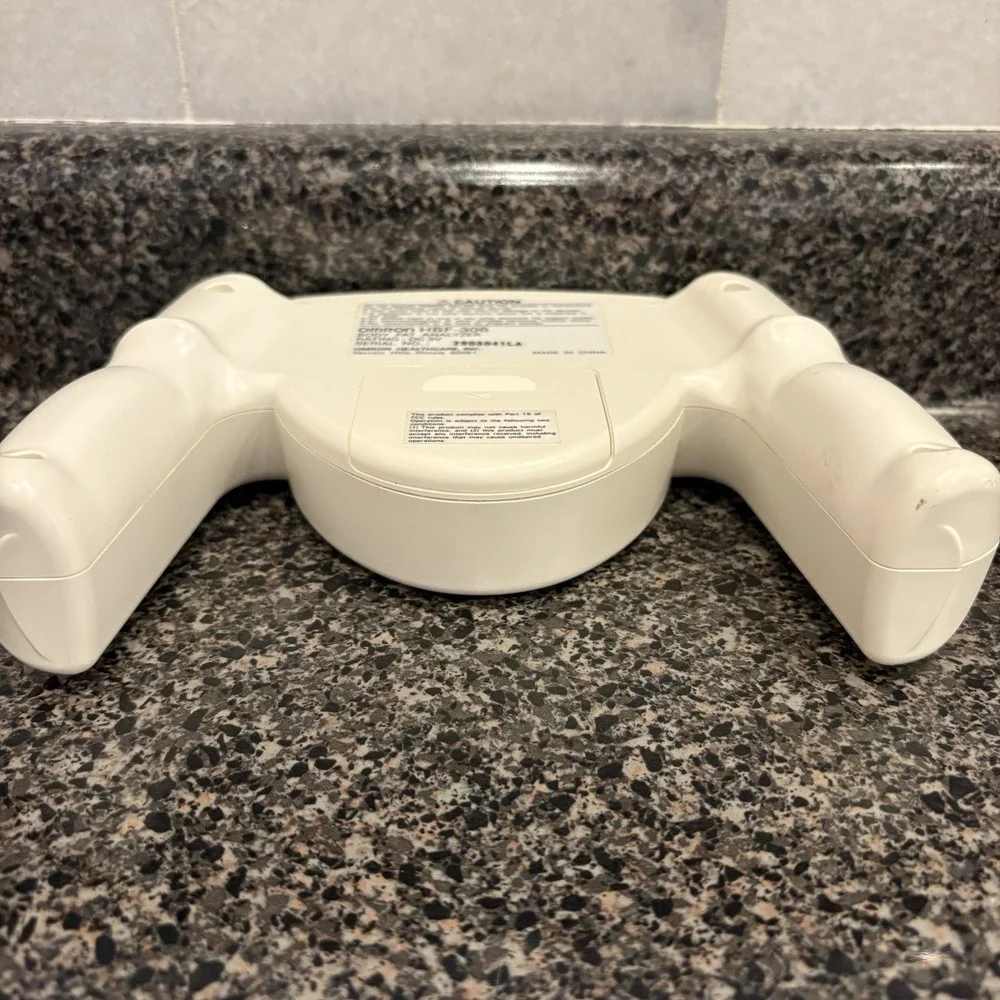 Omron HBF-306BL Body Logic Handheld Body Fat Analyzer & Manual & Fitness Guide